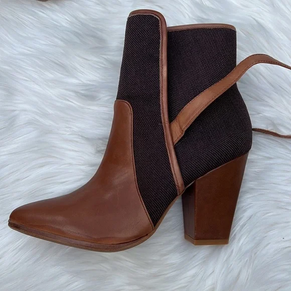 Paris Hilton leather bootie - Picture 8 of 10